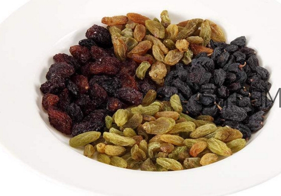 新疆葡萄干多少錢一斤？葡萄干泡水功效與作用