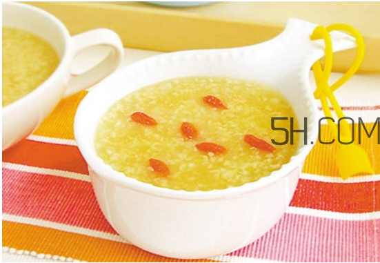 吃什么食物可以養(yǎng)胃 早餐喝粥的好處 吃什么食物可以養(yǎng)胃 早餐喝粥的好處