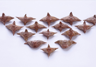 菱角殼煮水每次多少克？紅菱角和黑菱角的區(qū)別