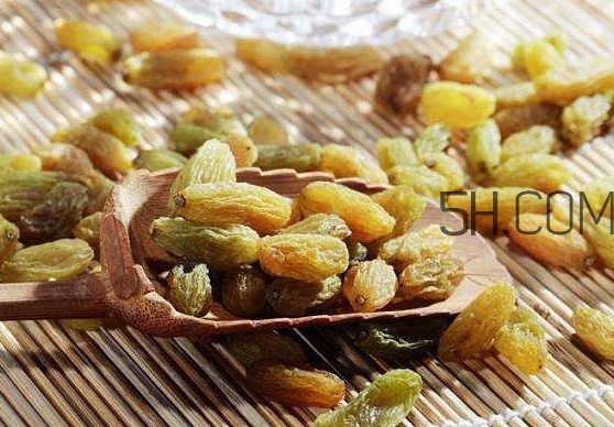 葡萄干能多吃嗎？葡萄干一天吃多少合適