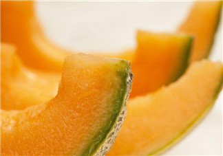 空腹吃哈密瓜好嗎？密瓜爛了一塊能吃嗎？