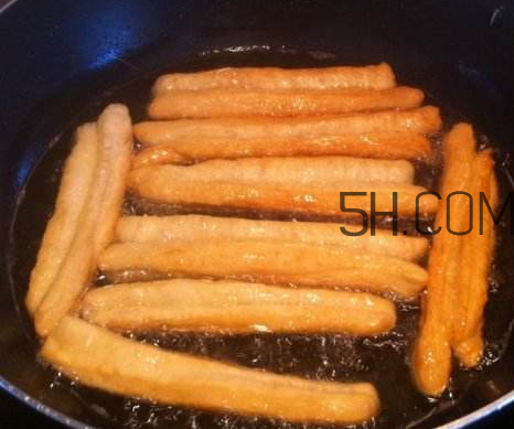 油條炸出來為什么硬 為什么炸的油條發(fā)硬 油條炸出來為什么硬 為什么炸的油條發(fā)硬