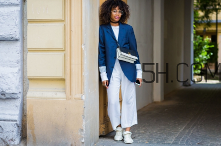 藍(lán)色西裝怎么搭配好看？藍(lán)色西裝搭配圖片