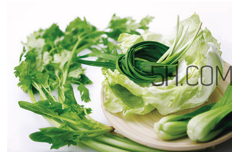 炒好的韭菜能隔夜吃嗎？吃韭菜胃酸燒心吃什么緩解？