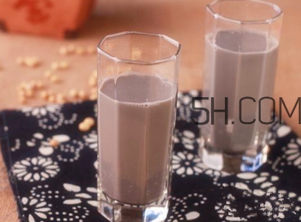 黑芝麻下奶嗎？黑芝麻怎么吃下奶？