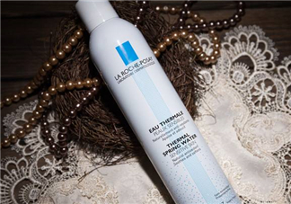 理膚泉噴霧可以喝嗎？理膚泉噴霧可以當(dāng)爽膚水用嗎？