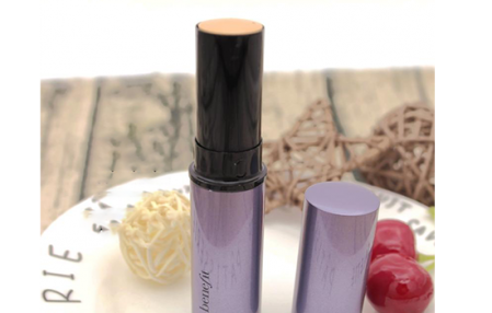 benefit貝玲妃粉底液好用嗎？貝玲妃粉底液怎么樣？