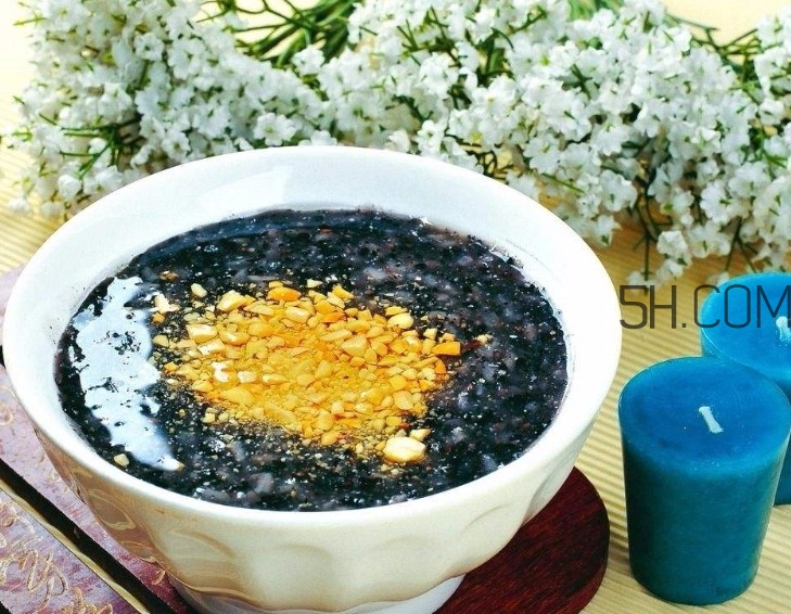 黑芝麻清洗掉色正常嗎？黑芝麻有黑色素嗎？