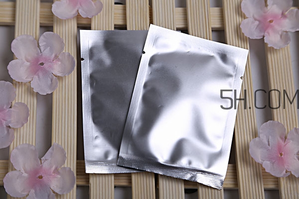 為什么每天敷面膜臉還是干 每天貼面膜為什么臉還是干 為什么每天敷面膜臉還是干 每天貼面膜為什么臉還是干