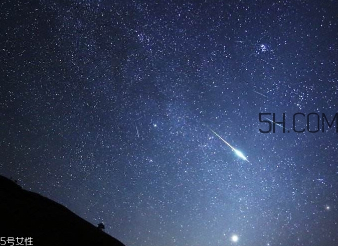 看到火流星預(yù)示著什么？火流星是怎么形成的