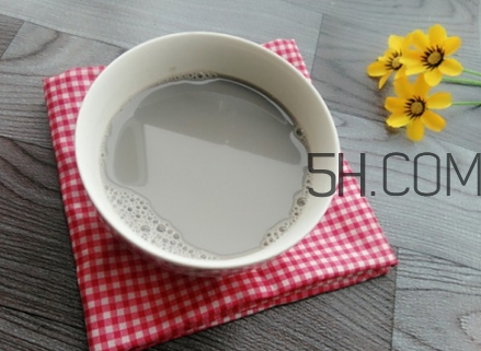 黑芝麻下奶嗎？黑芝麻怎么吃下奶？