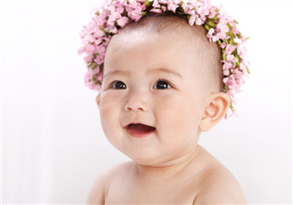 寶寶發(fā)燒嘔吐怎么辦？寶寶斜視怎么辦？