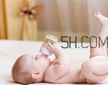 嬰兒不消化怎么辦？嬰兒大便干燥怎么辦？