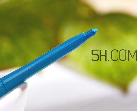 essence眼線(xiàn)筆色號(hào) essence眼線(xiàn)筆試色