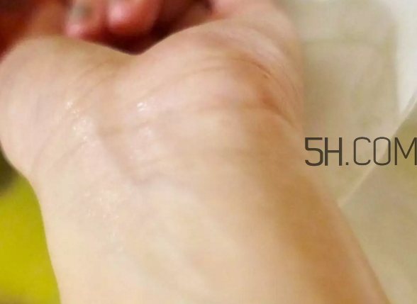 歐緹麗臻美亮白精華液多少錢？歐緹麗臻美亮白精華液怎么樣？