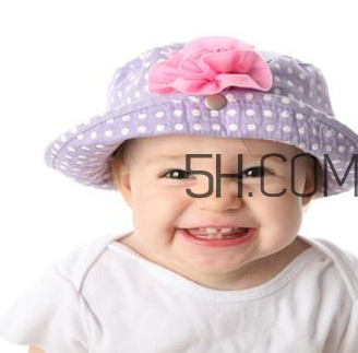 嬰兒夜哭怎么辦？嬰兒臉上起小紅點如何護理？