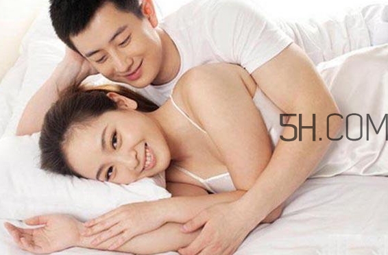 孕晚期同房有助于生產(chǎn)嗎？孕晚期同房對胎兒有影響嗎？