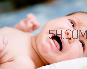 寶寶發(fā)燒嘔吐怎么辦？寶寶斜視怎么辦？