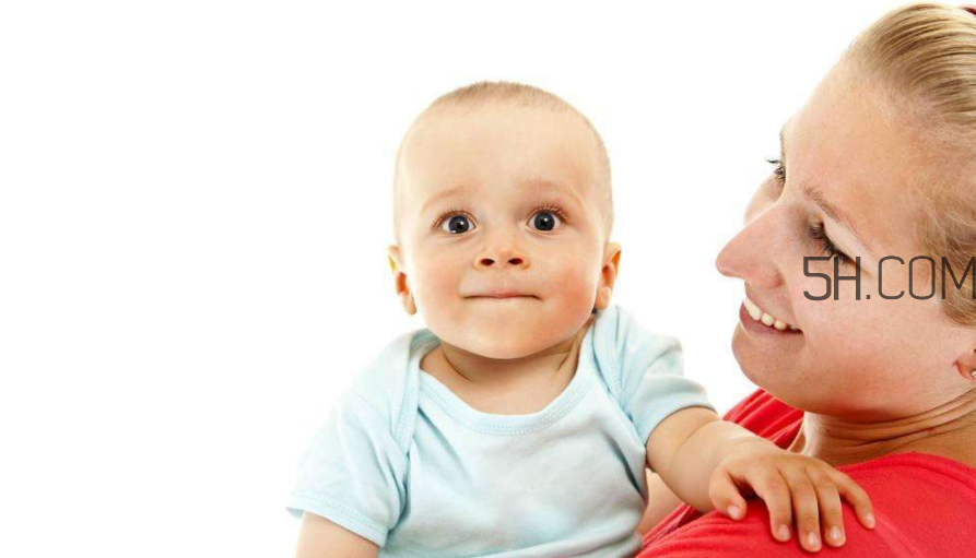 寶寶舌苔發(fā)白是什么原因？寶寶可以吃山楂片嗎？