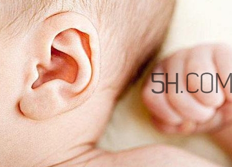 耳朵會(huì)感染腳氣嗎？耳朵感染腳氣怎么治