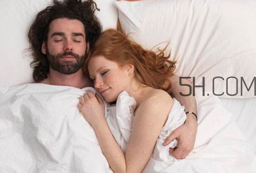 孕晚期同房有助于生產(chǎn)嗎？孕晚期同房對胎兒有影響嗎？