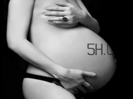 羊水早破的原因是什么？羊水早破能順產(chǎn)嗎？