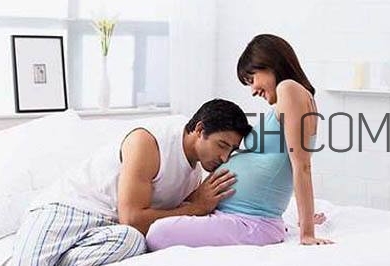 孕晚期同房有助于生產(chǎn)嗎？孕晚期同房對胎兒有影響嗎？