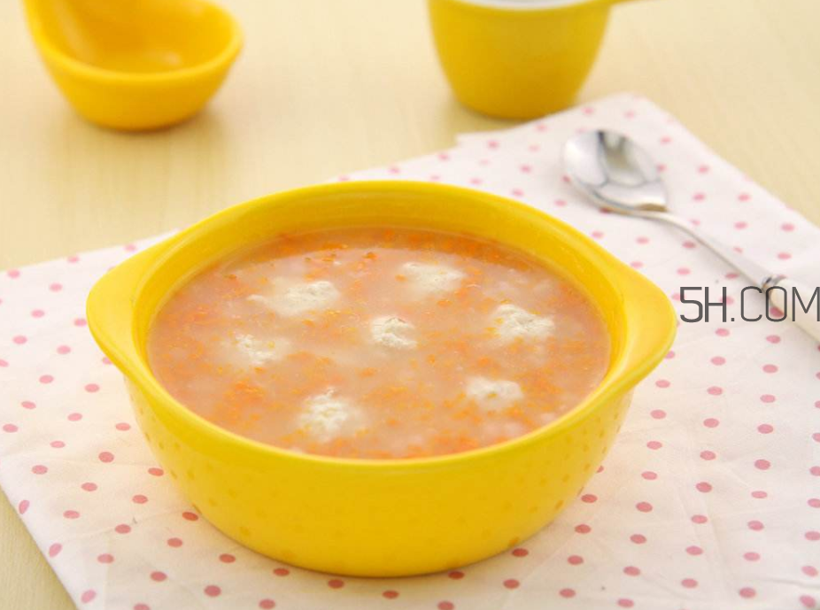 寶寶不消化拉肚子怎么辦？胡蘿卜粥的做法