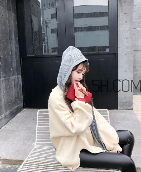 中耳炎是上火引起的嗎？中耳炎和喝酒有關(guān)系嗎？