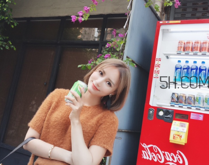 中耳炎和狐臭有關(guān)系嗎？中耳炎會(huì)自愈嗎？