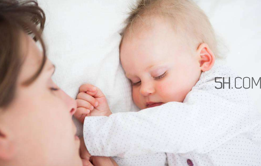 哺乳期不能吃什么食物？奶水多寶寶吃不完怎么辦？