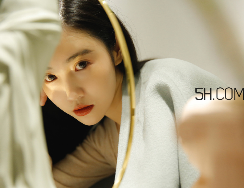 中耳炎能吃雞蛋嗎？中耳炎能吃螃蟹嗎？