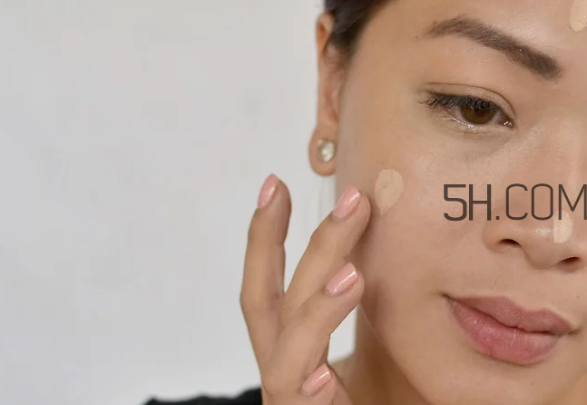雪肌精美白BB霜好用嗎？雪肌精美白BB霜怎么樣？