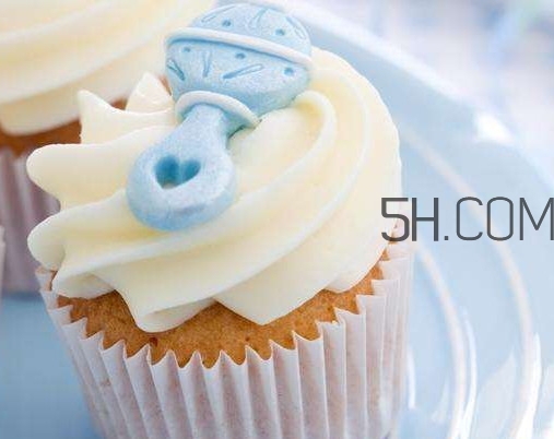 蛋清打發(fā)是奶油嗎？自制奶油可以直接吃嗎？