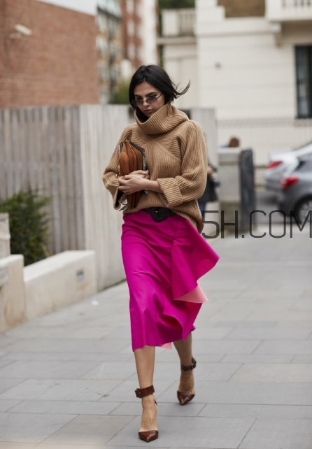 駝色毛衣怎么搭配？駝色毛衣搭配圖片