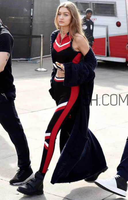 針織開(kāi)衫配什么褲子？針織開(kāi)衫搭配褲子圖片