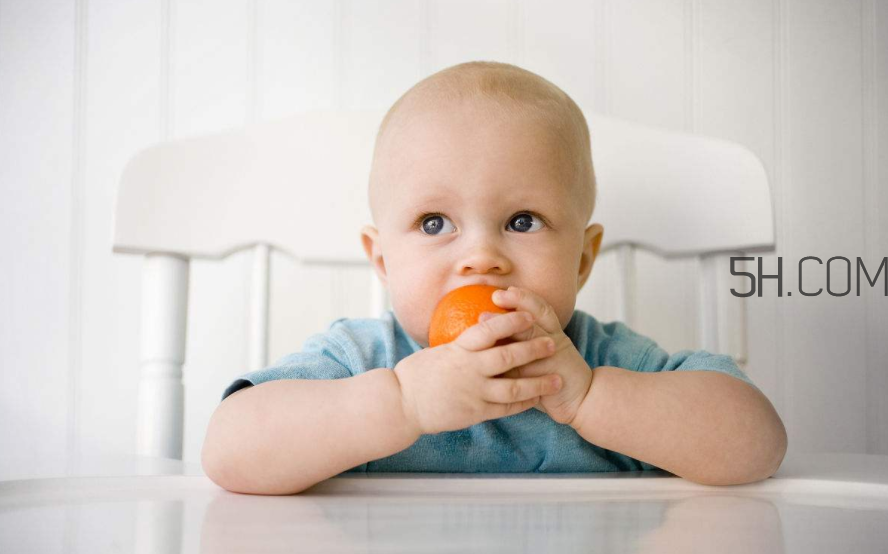 小孩風(fēng)熱感冒怎么辦？小孩子高燒手腳冰涼怎么處理？