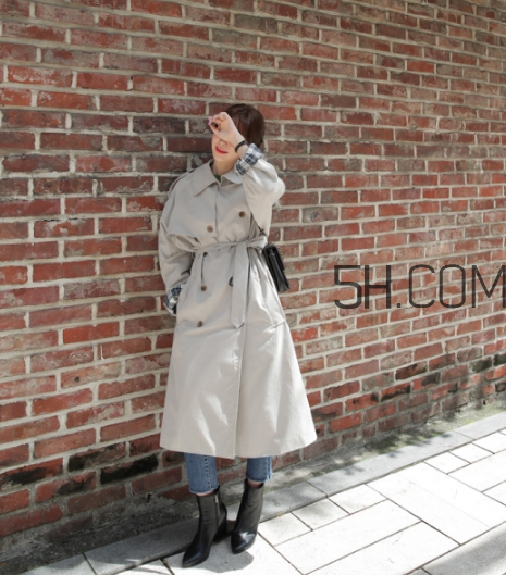 卡其色風(fēng)衣配什么鞋子？卡其色風(fēng)衣搭配鞋子圖片