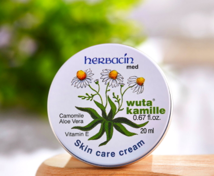 herbacin賀本清護(hù)手霜鐵盒裝怎么樣？哪個(gè)顏色好？