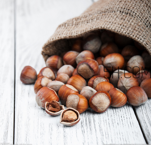 榛子可以用烤箱烤嗎？用烤箱烤榛子怎么烤？