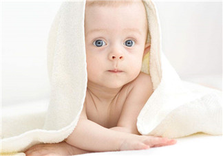 新生兒何時(shí)補(bǔ)鈣最好？新生兒臍帶幾天脫落？