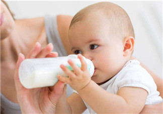 哺乳期不能吃什么食物？奶水多寶寶吃不完怎么辦？