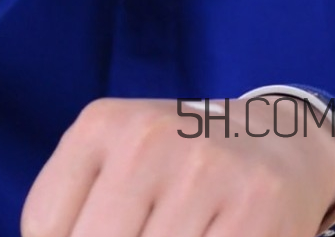 悅詩風(fēng)吟隔離乳怎么用？悅詩風(fēng)吟隔離乳色號(hào)怎么選？