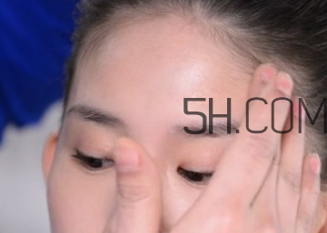 悅詩風(fēng)吟隔離乳怎么用？悅詩風(fēng)吟隔離乳色號(hào)怎么選？