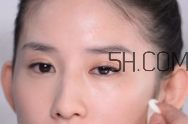 悅詩風(fēng)吟隔離乳怎么用？悅詩風(fēng)吟隔離乳色號(hào)怎么選？