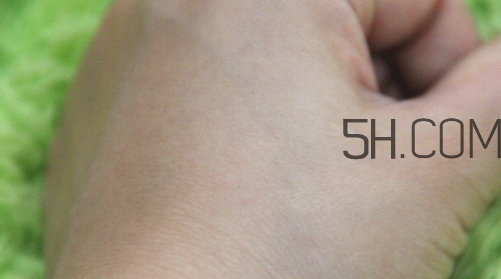 嬌韻詩有幾款眼霜？嬌韻詩眼霜哪款好用