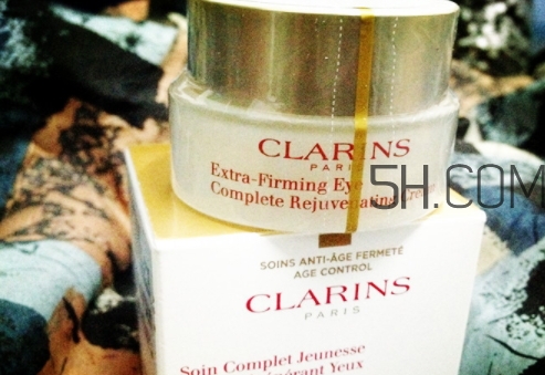 嬌韻詩(shī)眼霜適合什么年齡？嬌韻詩(shī)眼霜適合什么膚質(zhì)