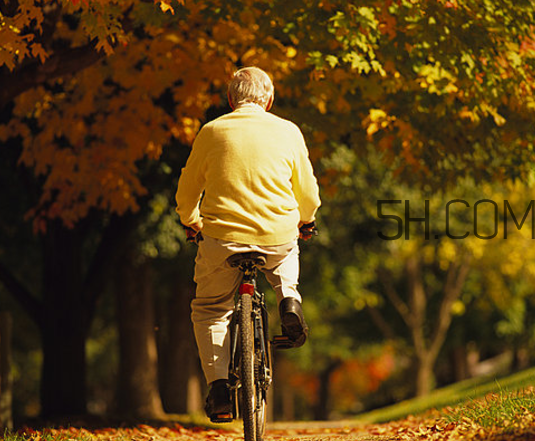 肺結(jié)核會(huì)傳染嗎？肺結(jié)核的痰是什么顏色的？