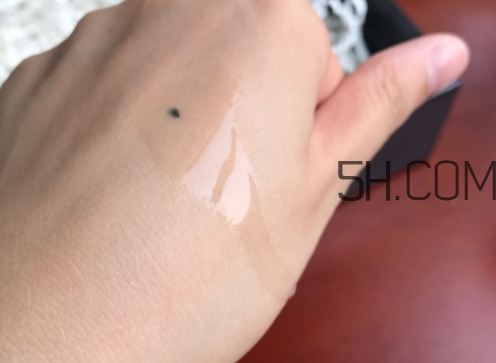 雅詩蘭黛肌底微精華怎么樣？雅詩蘭黛肌底微精華功效