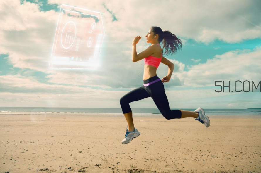 跑步小腹痛是怎么回事？深蹲減肥比跑步更有效嗎？